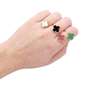Clovet Ring