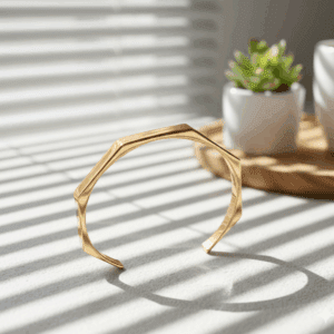 Hazle Cut Braclet Gold