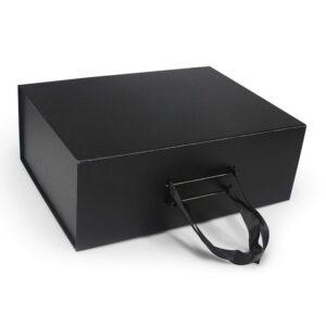 Magnetic Hanging Leather Box