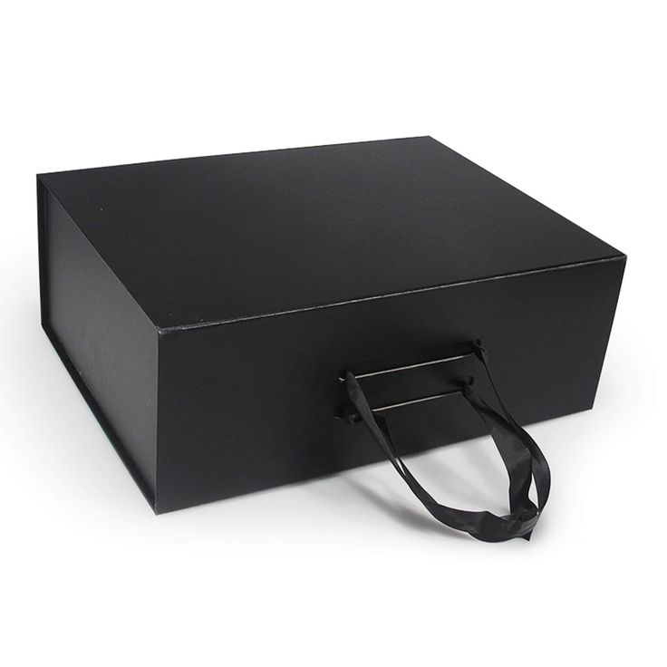 Magnetic Hanging Leather Box